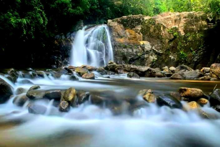 Rainforest River Bay Deniyaya Exteriér fotografie